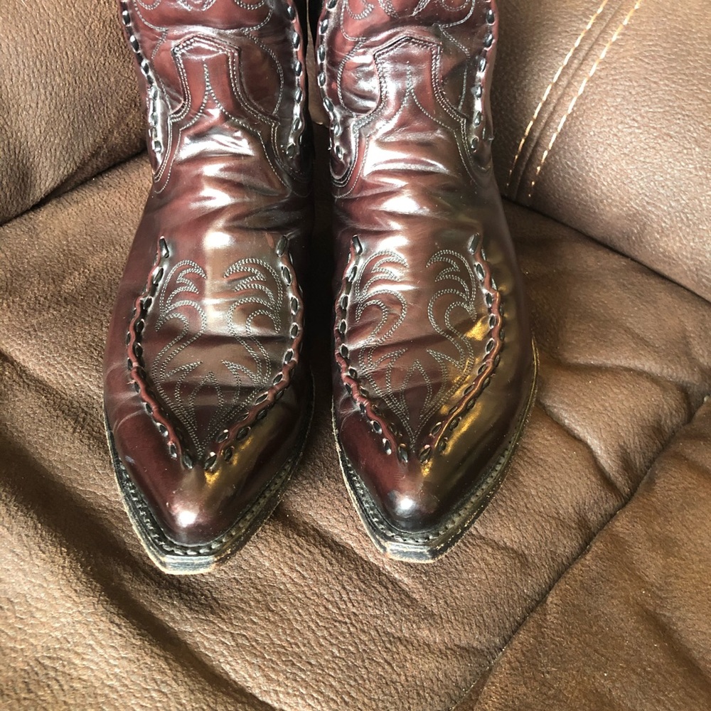 Nice pair DAN post dress boots